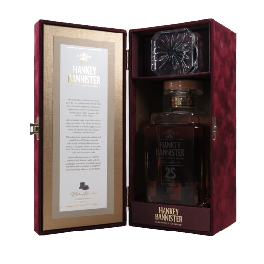 Hankey Bannister 25 YO - бленд шотландско уиски 700ml - Шотландско уиски бленд - DrinkLink