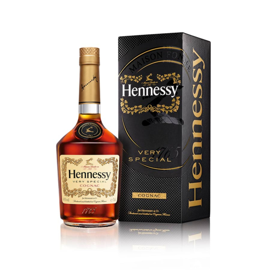 Hennessy V.S. кутия - Коняк - DrinkLink