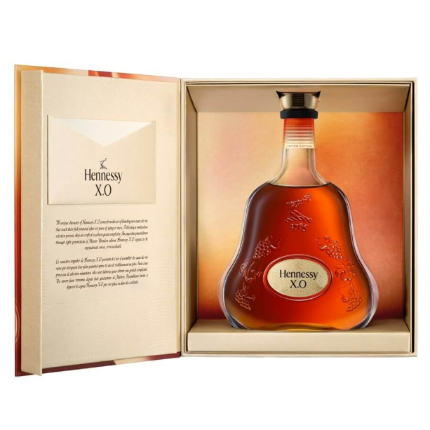 Hennessy XO празнична опаковка - коняк 700ml, 700 ml - Коняк