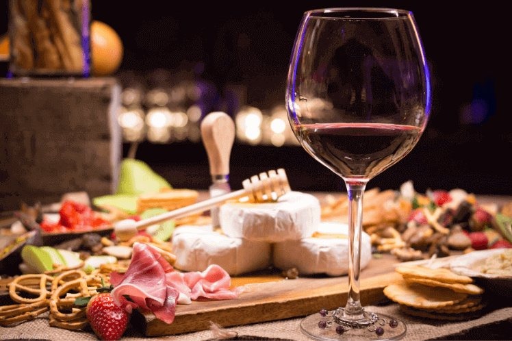 Как да комбинираме правилно вино и храна?