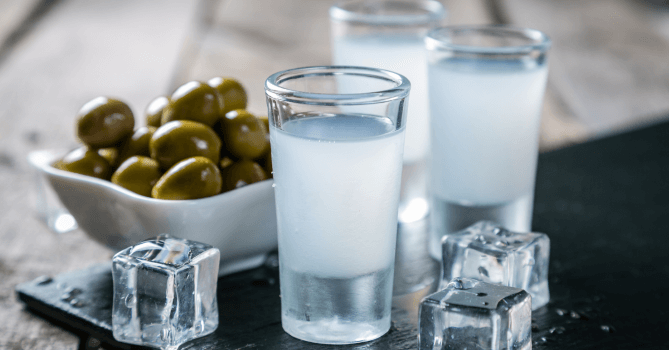 Най-доброто узо: автентичното лице на Гърция